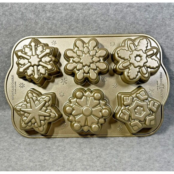 Williams Sonoma Nordicware Snowflake Cakelet Pan NEW 6 Mini Cakes Frozen Cupcake - Picture 10 of 14